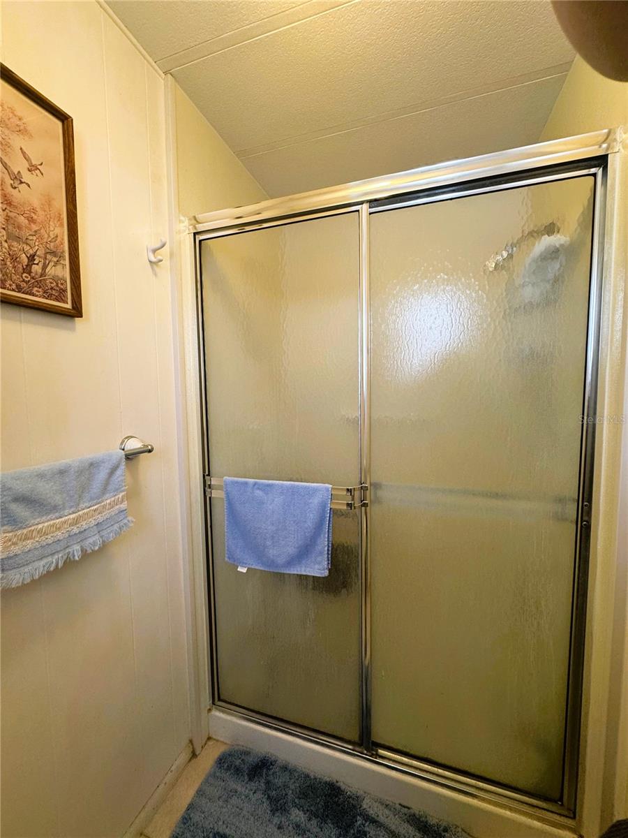 R4910484 Property Photo