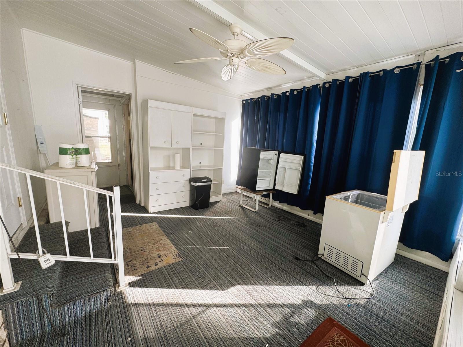 R4910484 Property Photo