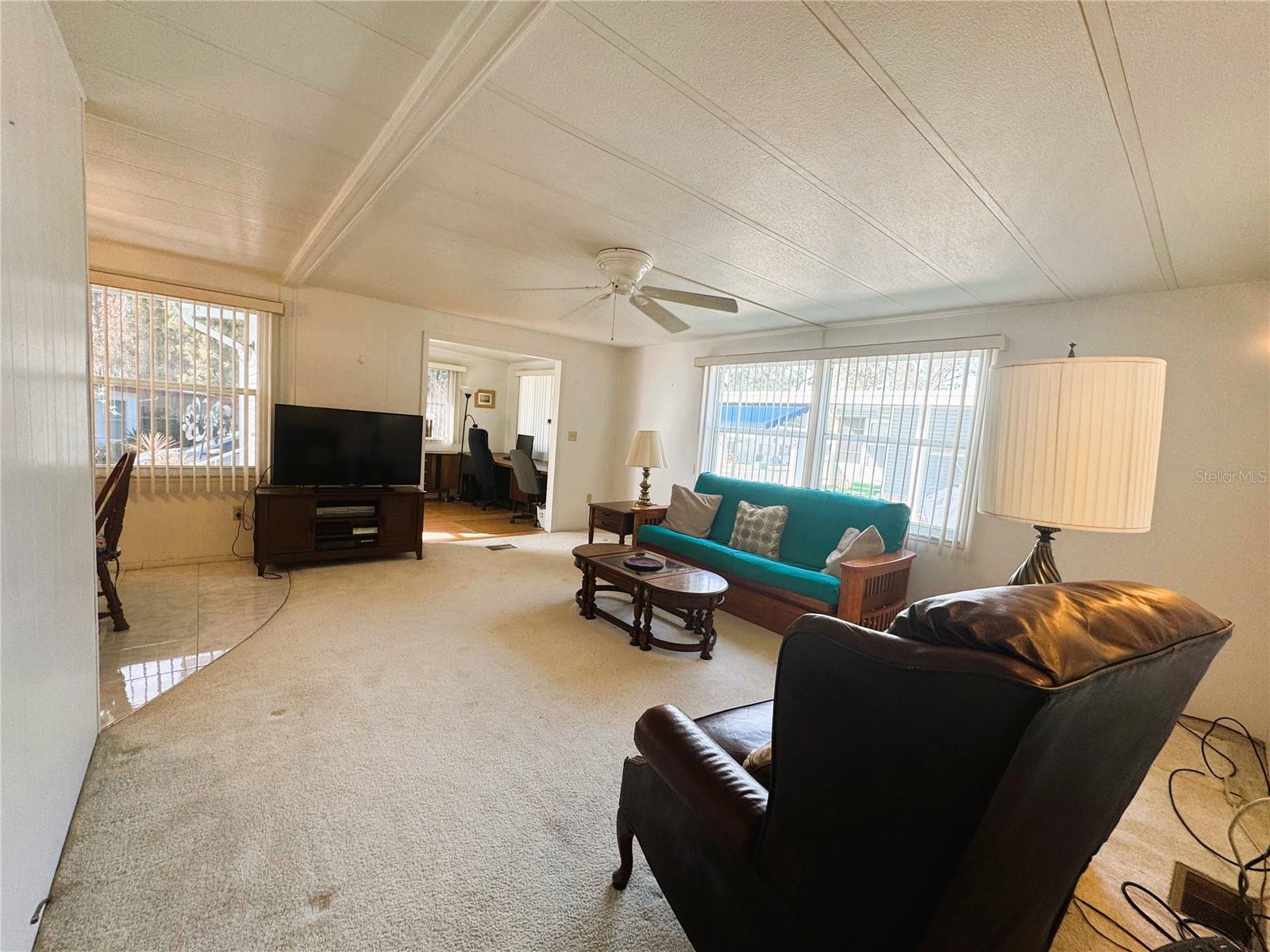 R4910484 Property Photo