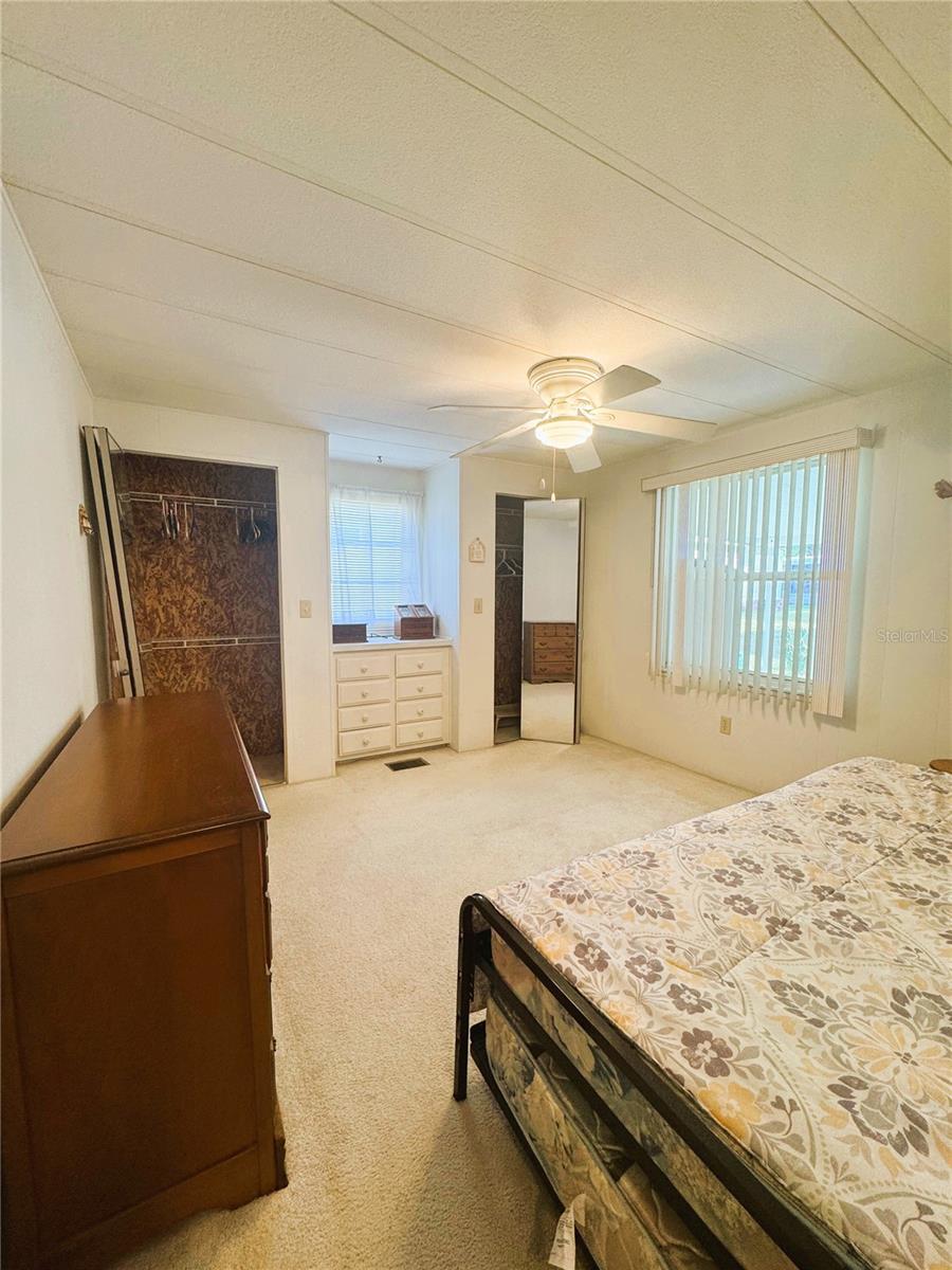 R4910484 Property Photo