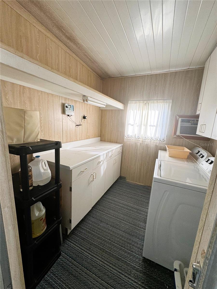 R4910484 Property Photo