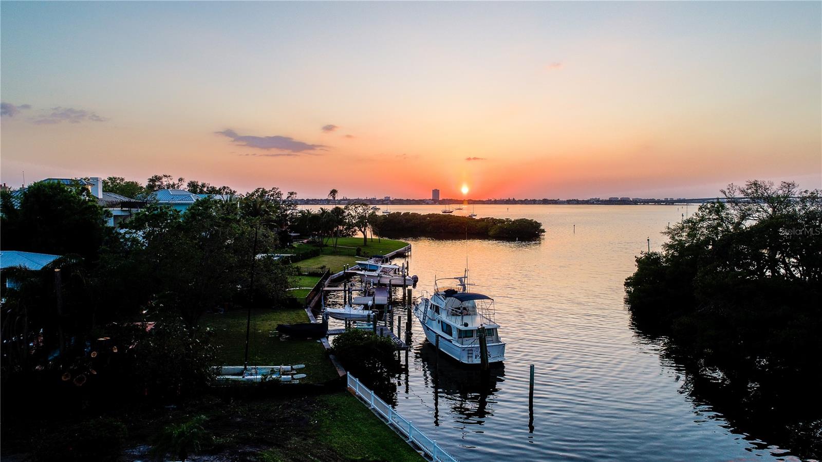 A4677001 Property Photo