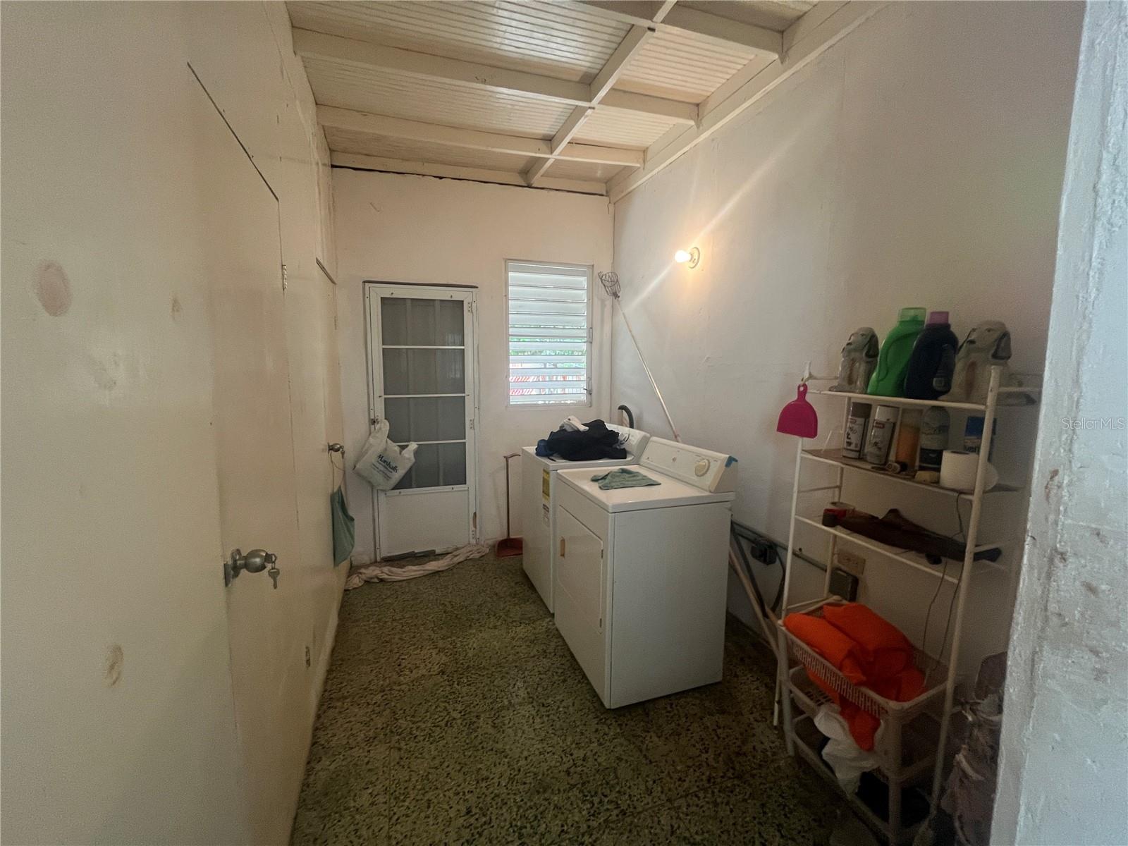 PR9118331 Property Photo