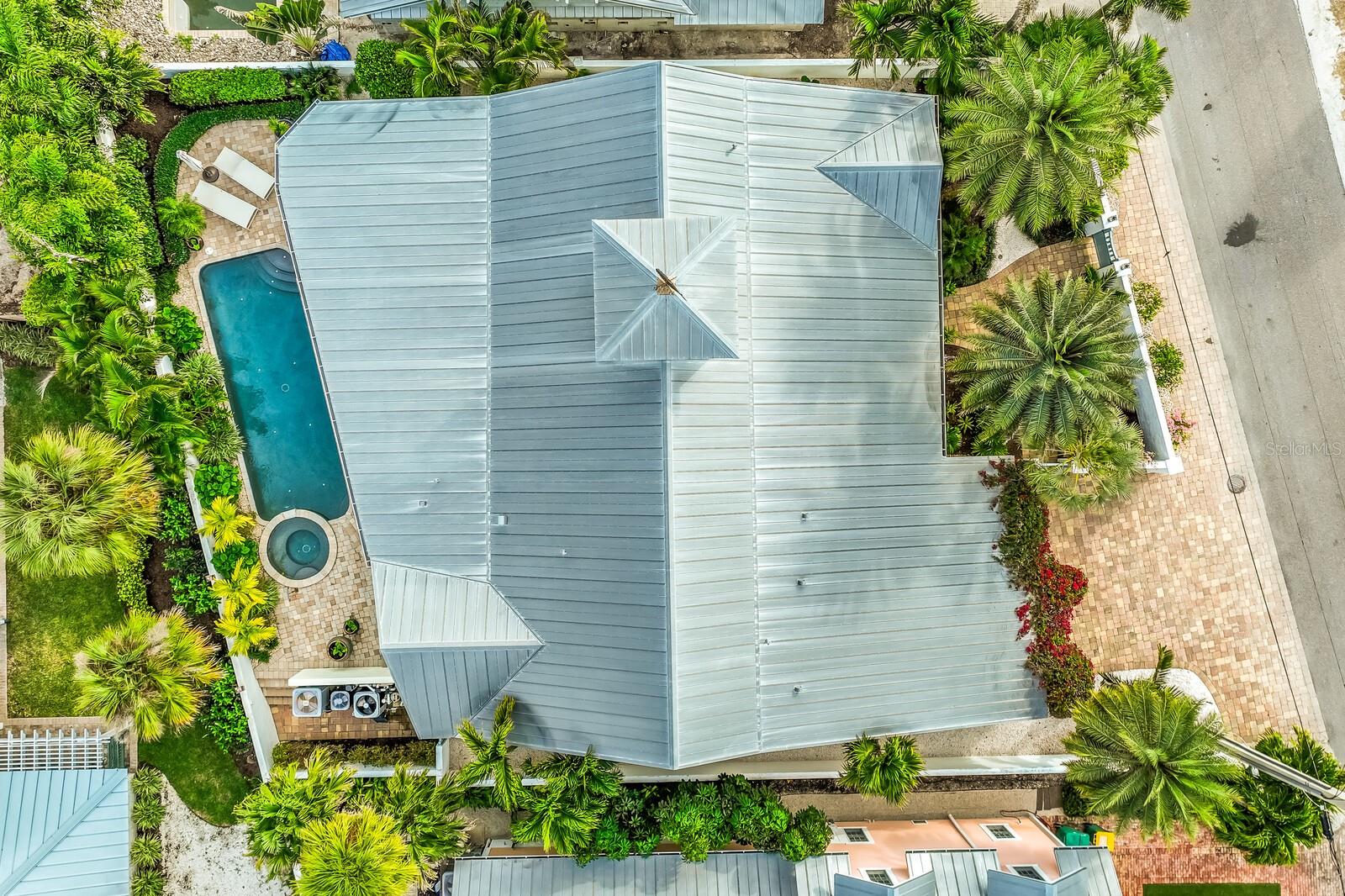 D6145439 Property Photo