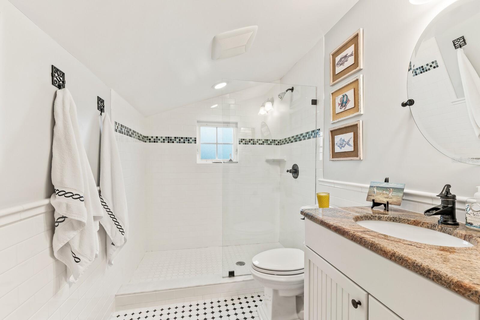 D6145439 Property Photo