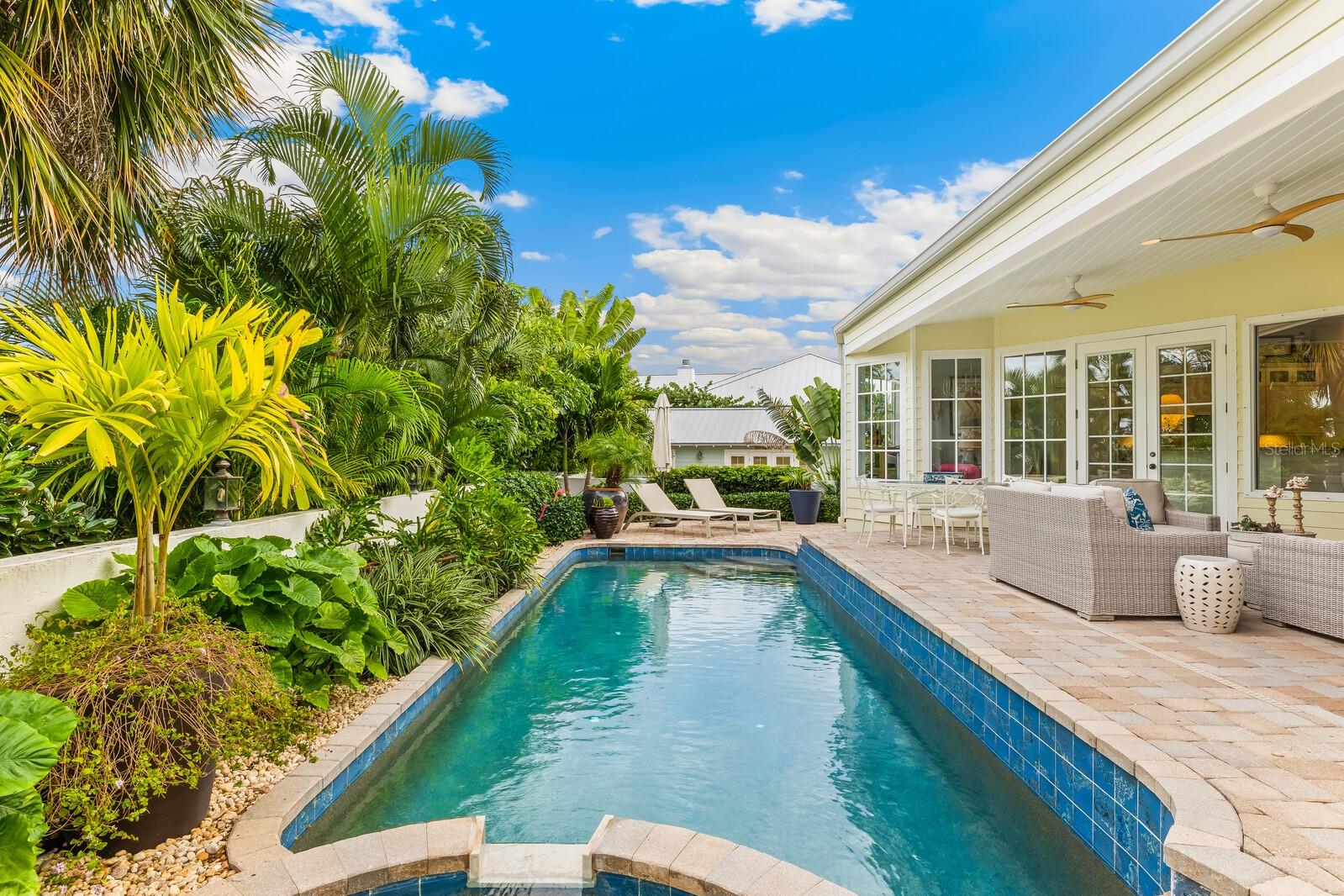 D6145439 Property Photo