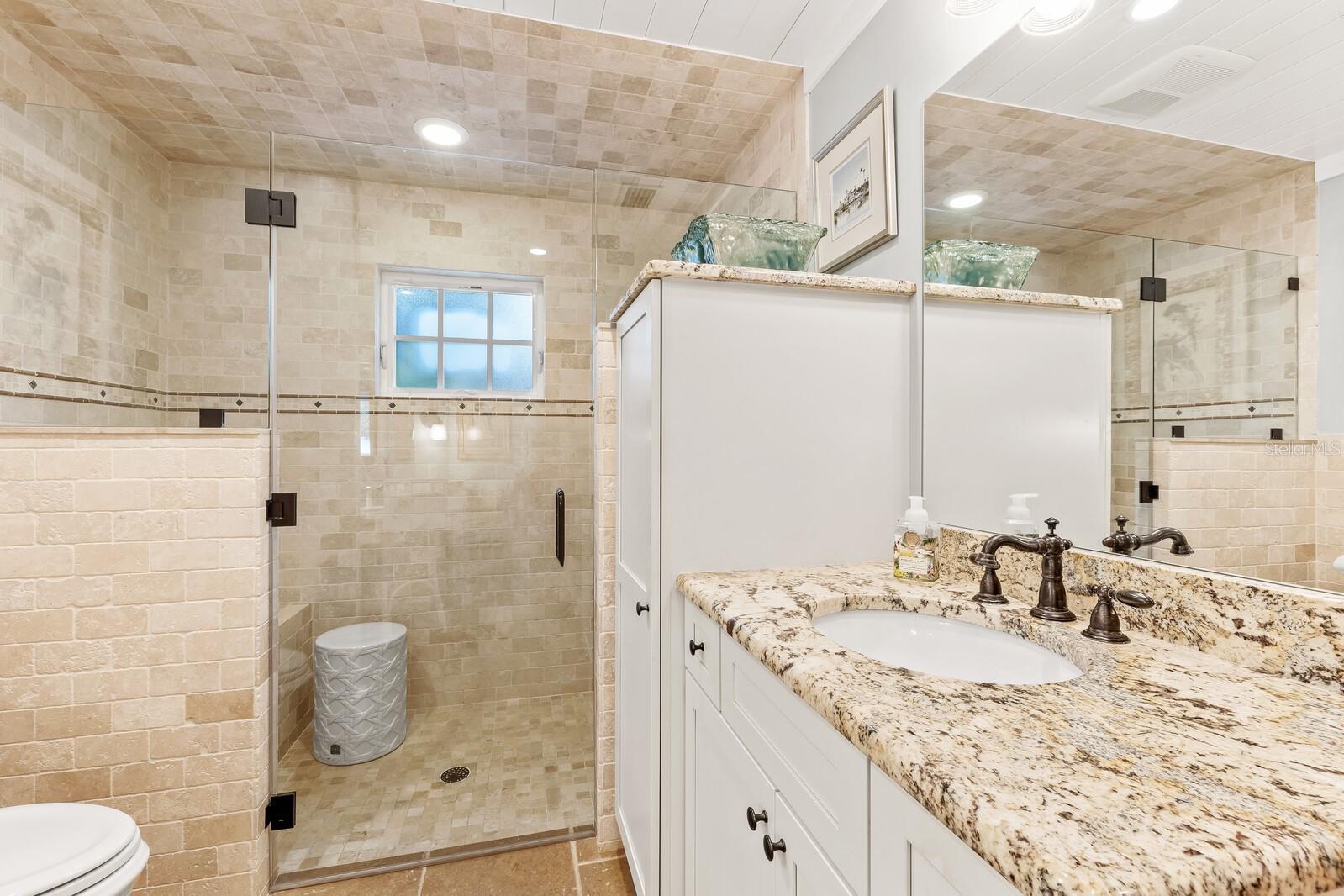 D6145439 Property Photo