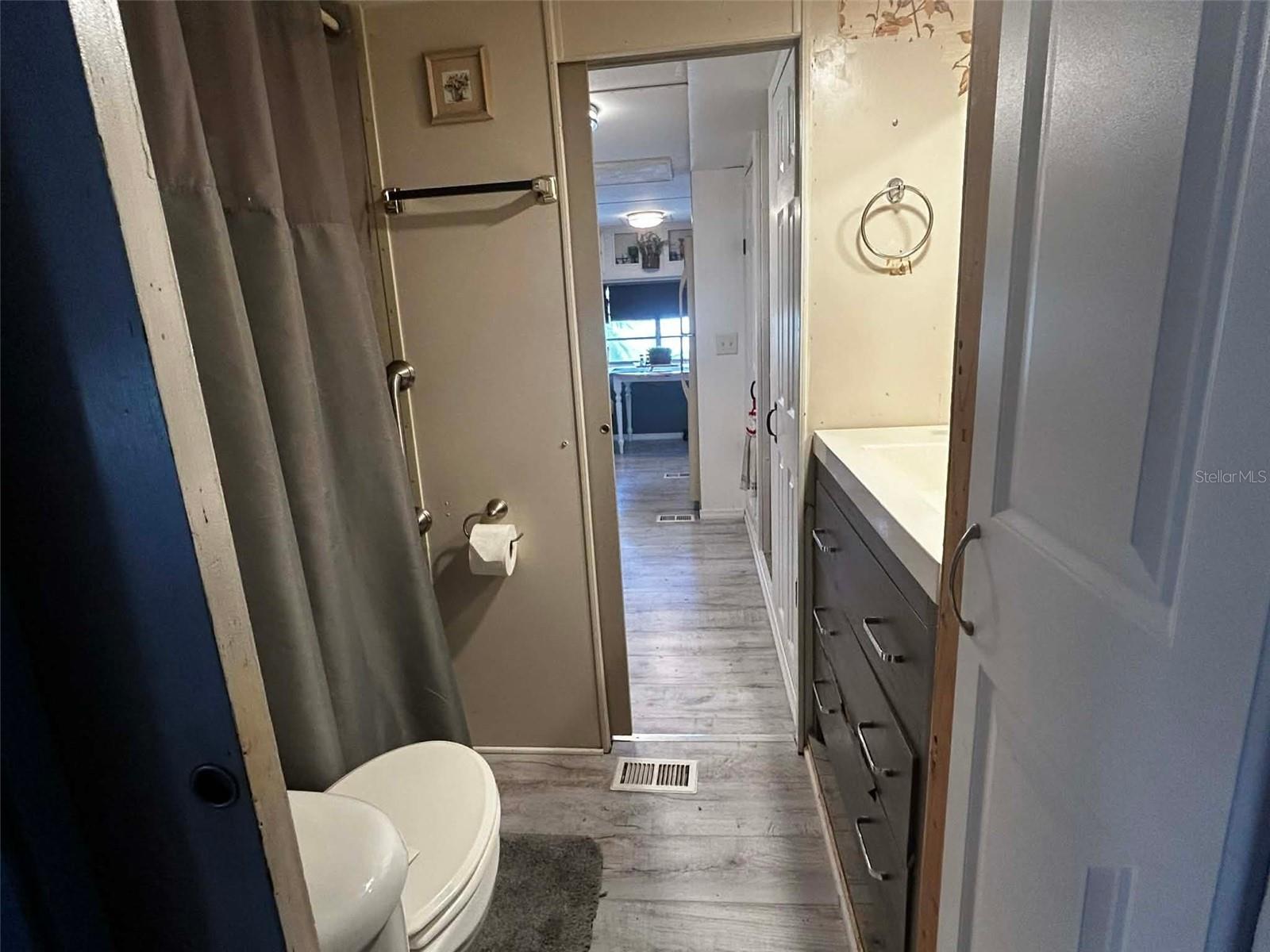 P4937431 Property Photo