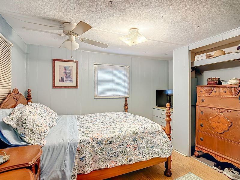 TB8461376 Property Photo