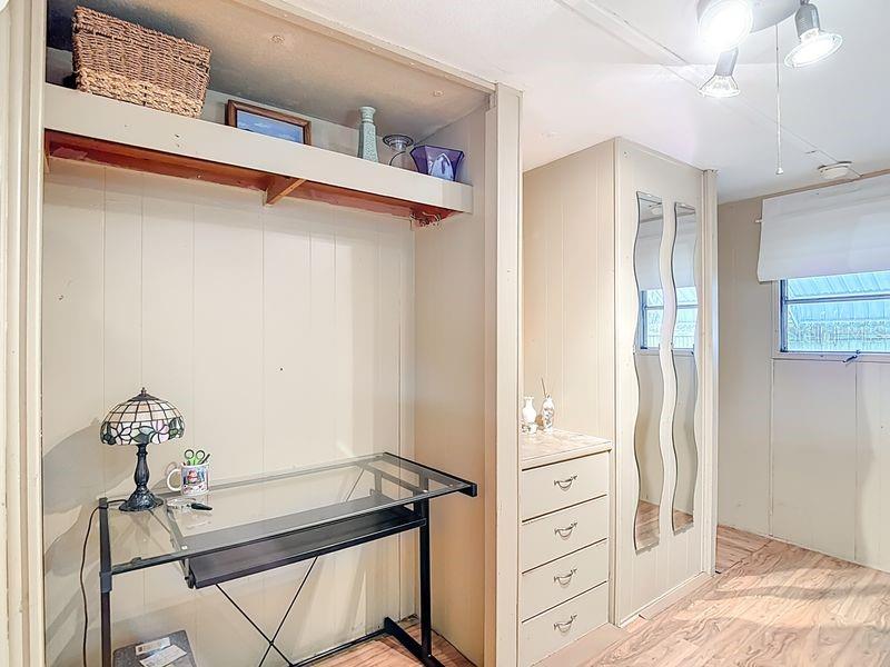 TB8461376 Property Photo