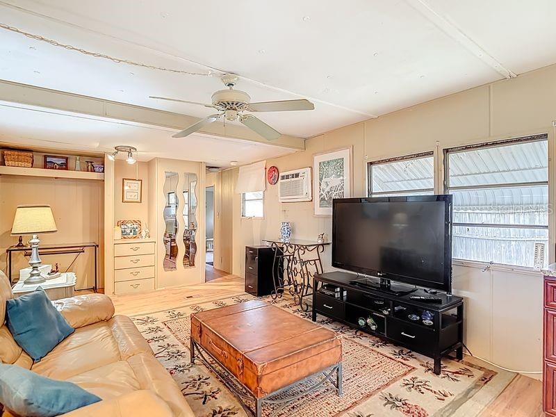 TB8461376 Property Photo