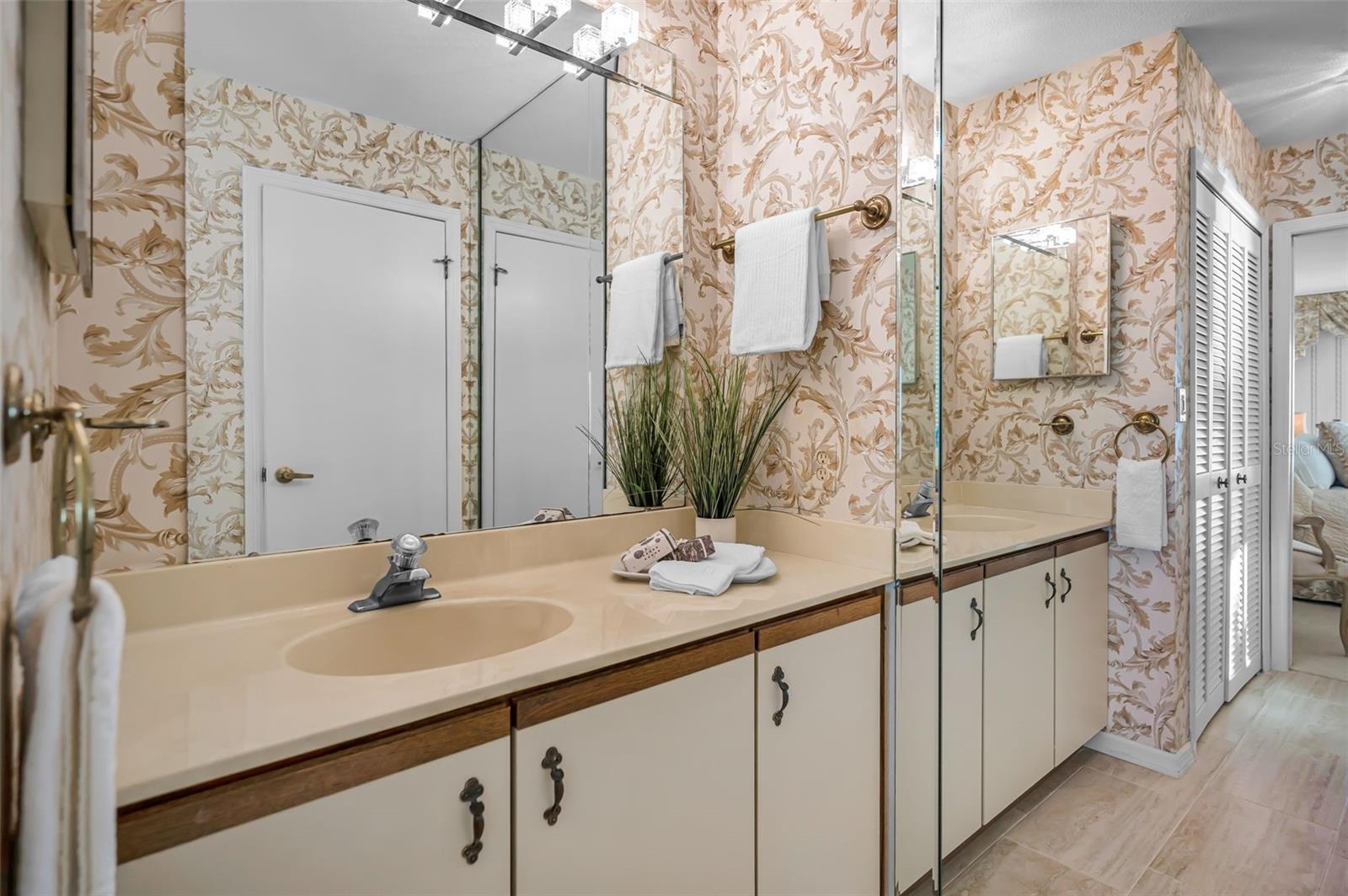 2539 GARY CIR #704, DUNEDIN, FL, 34698