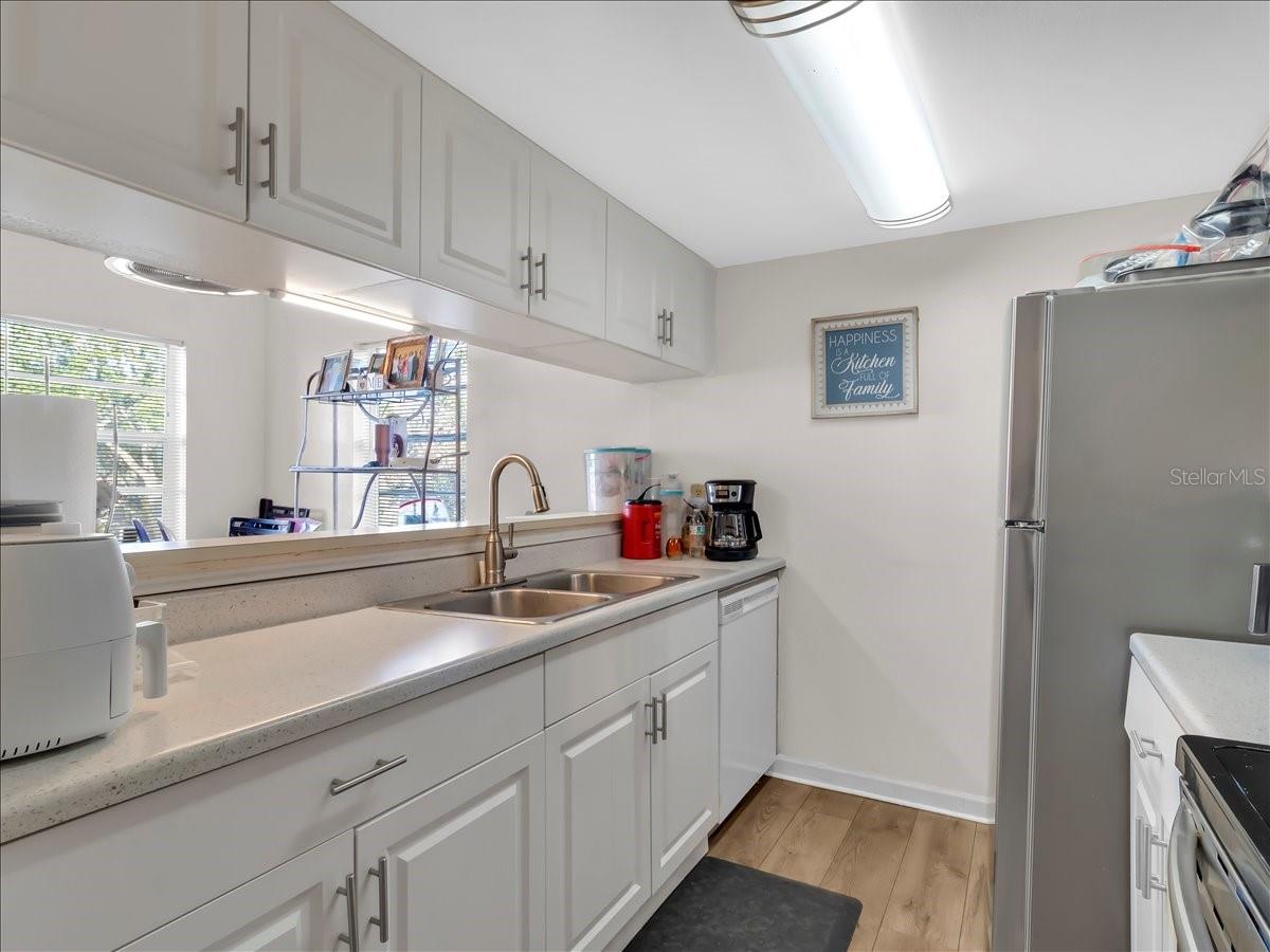 TB8461394 Property Photo