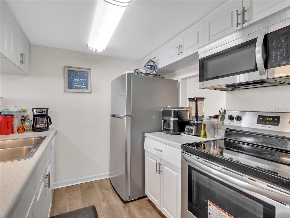 TB8461394 Property Photo