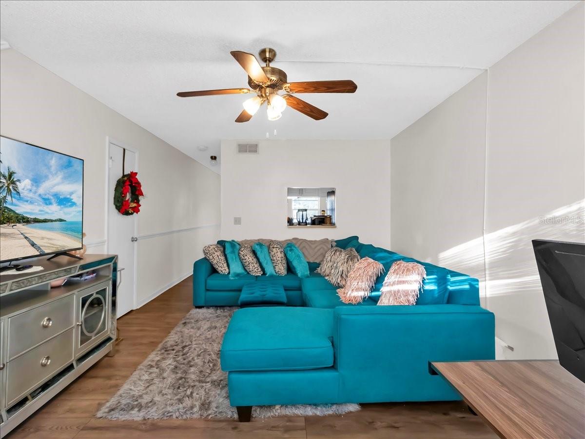 TB8461394 Property Photo