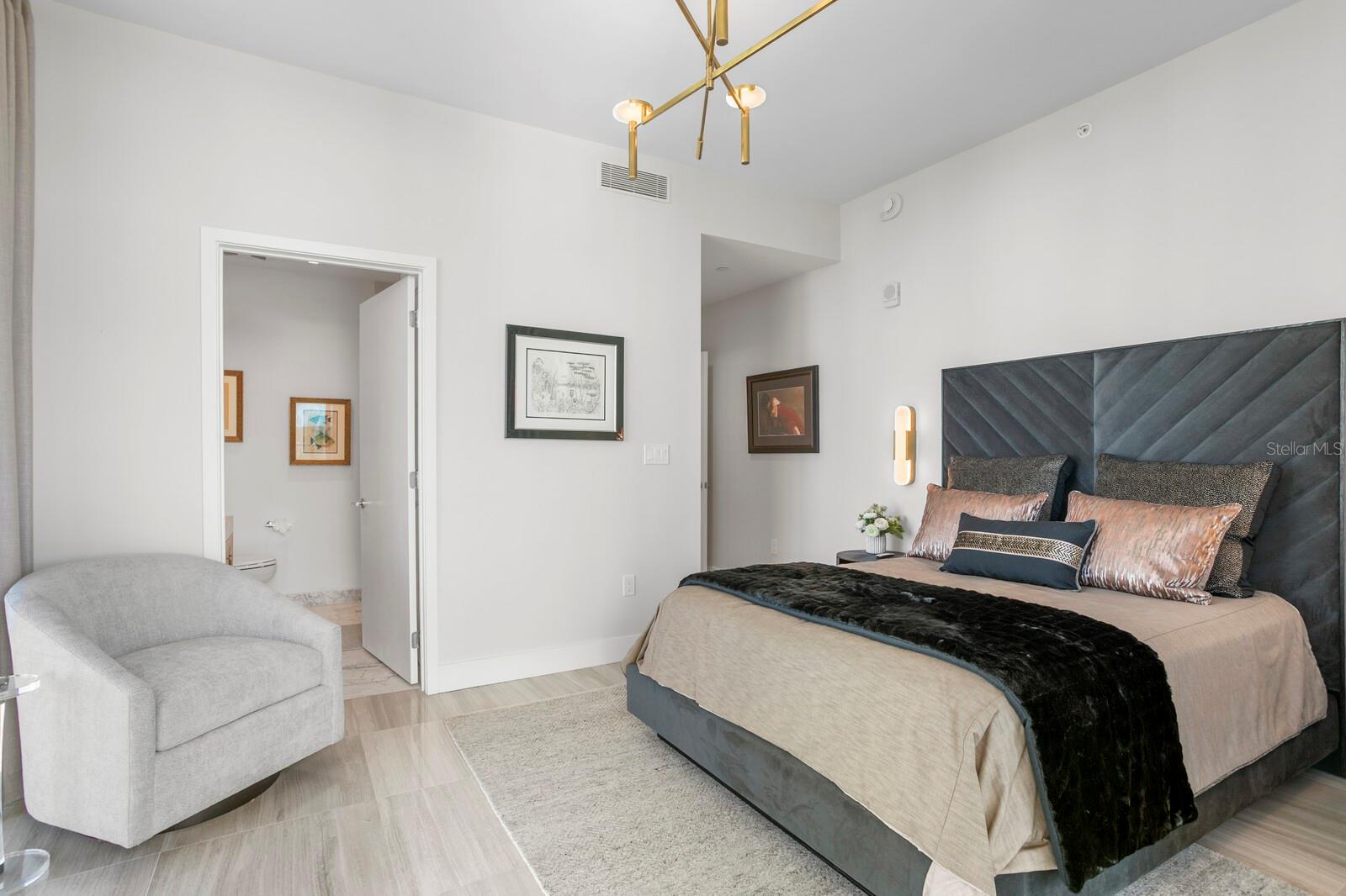 TB8461399 Property Photo