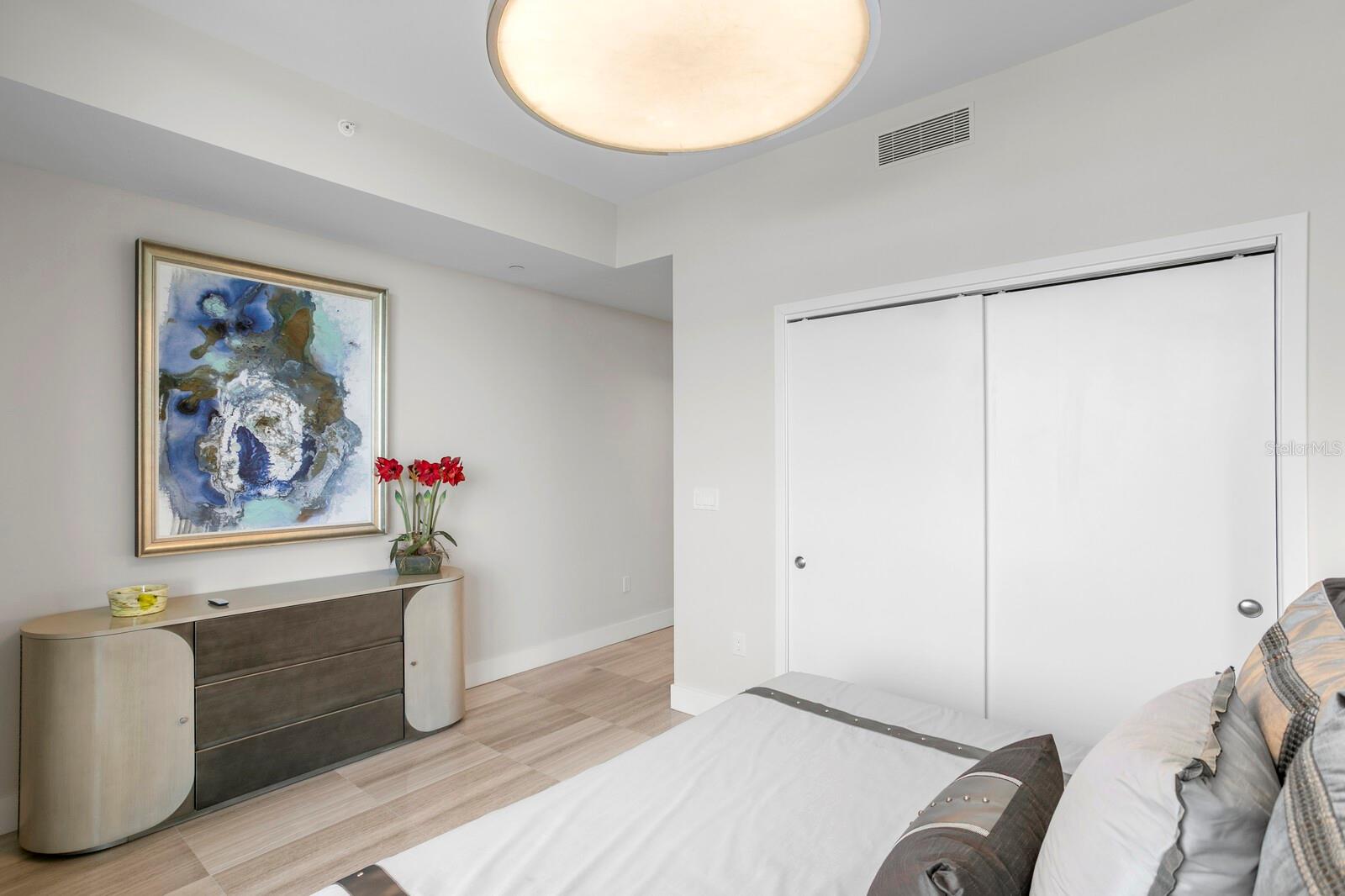 TB8461399 Property Photo