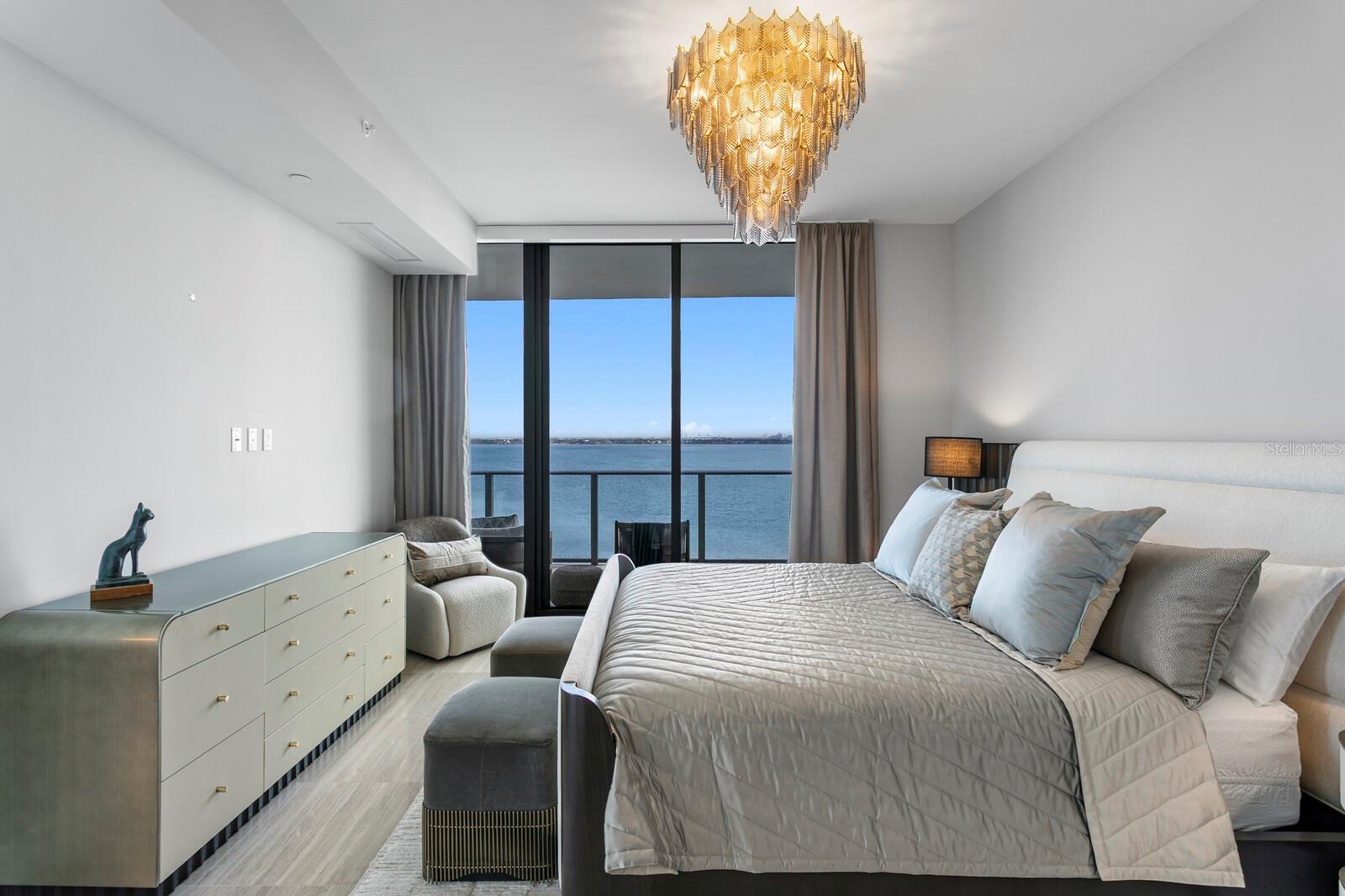 TB8461399 Property Photo