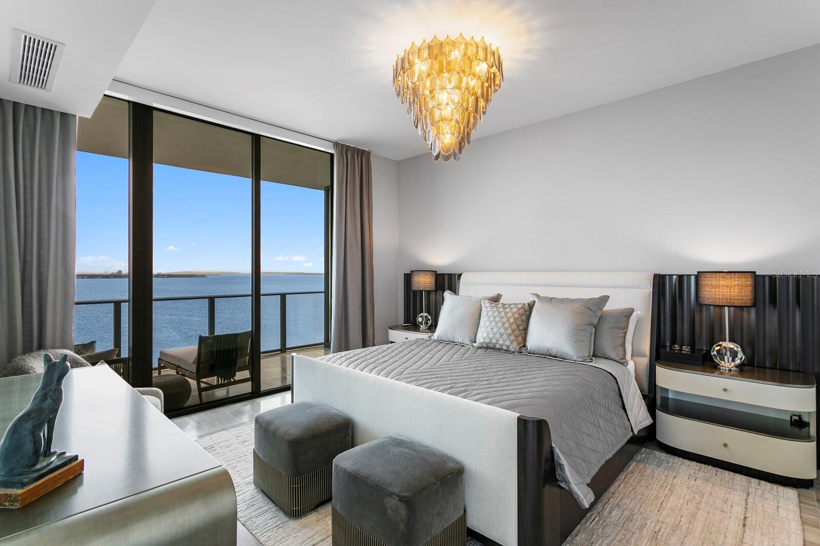 TB8461399 Property Photo