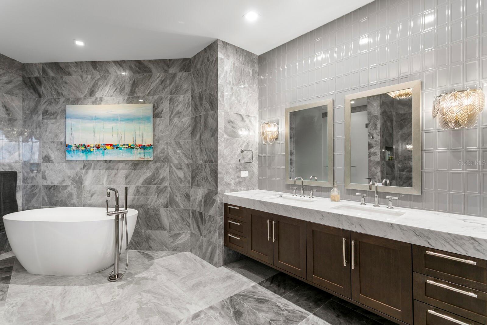 TB8461399 Property Photo