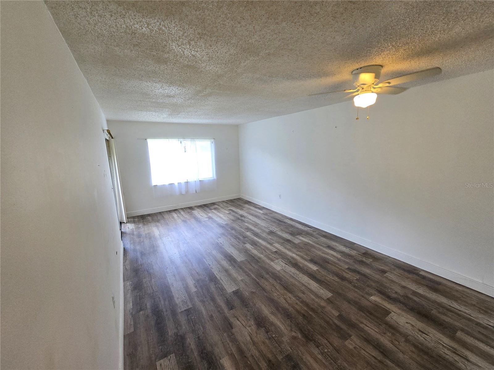 TB8461415 Property Photo