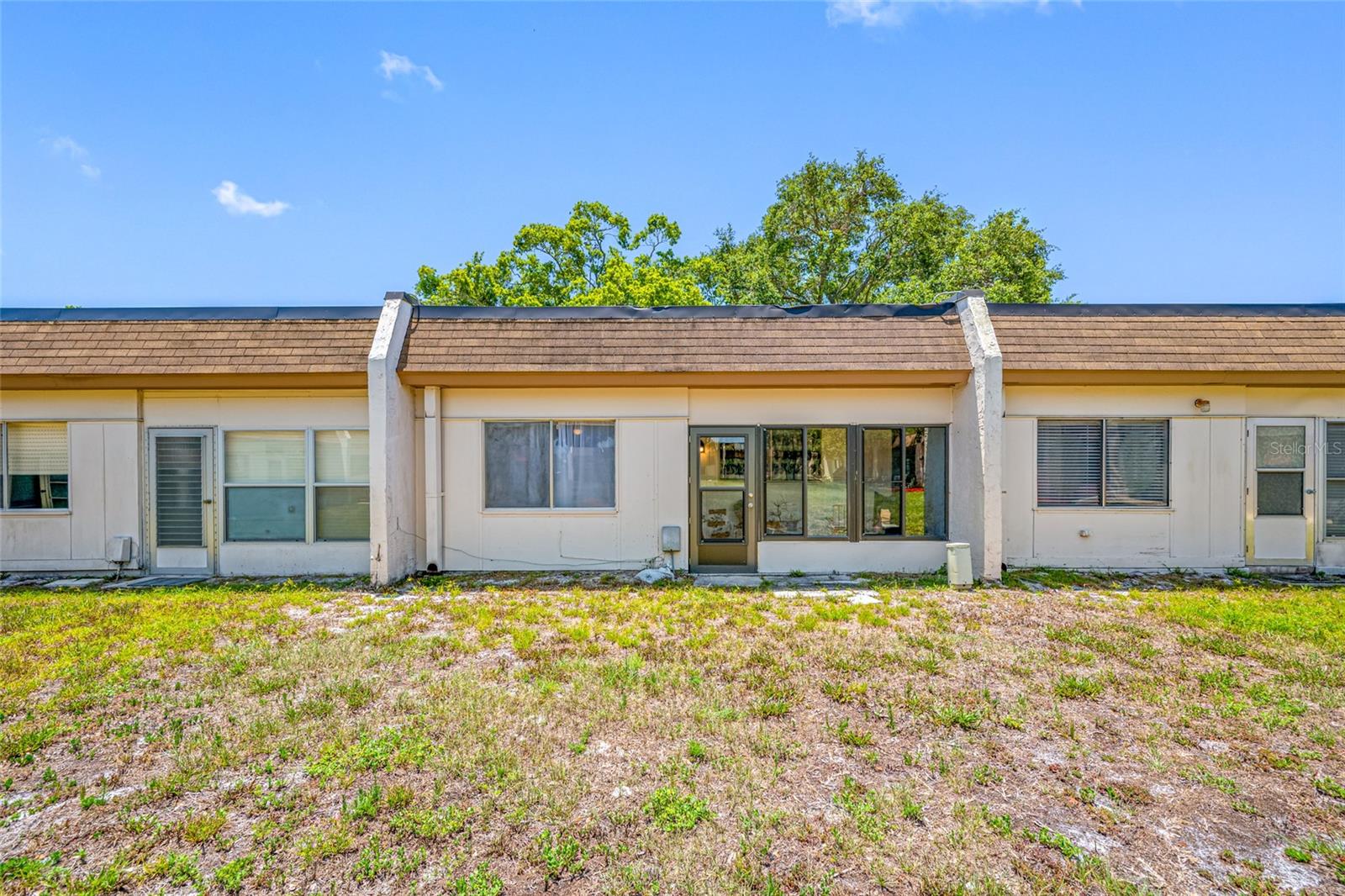 TB8461415 Property Photo