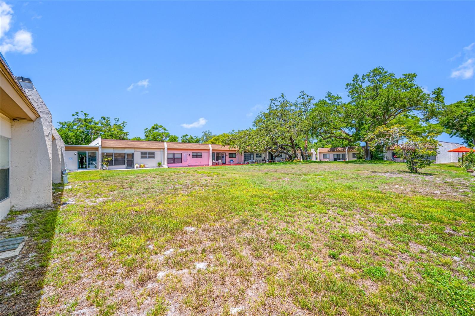 TB8461415 Property Photo