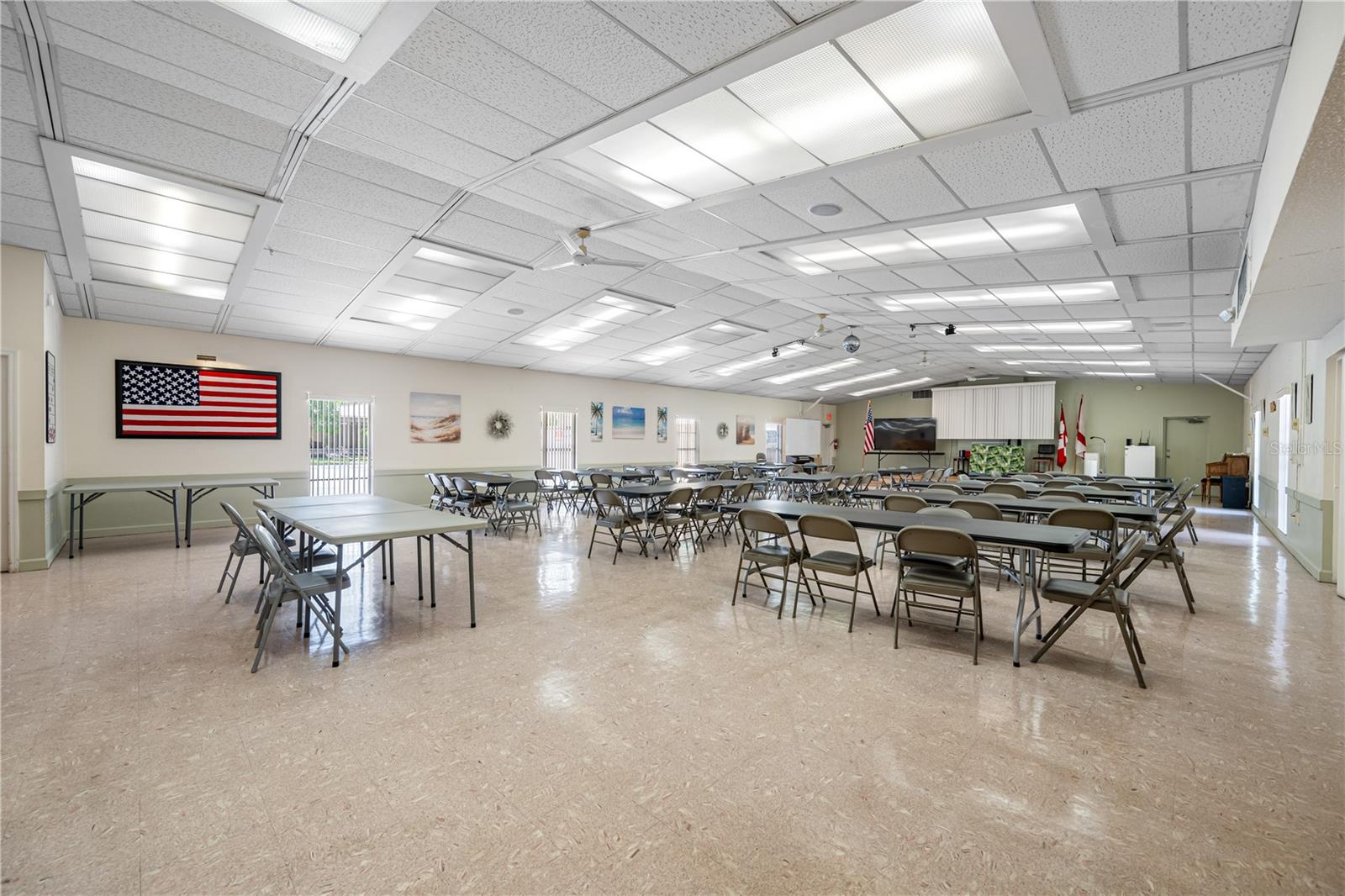 TB8461415 Property Photo