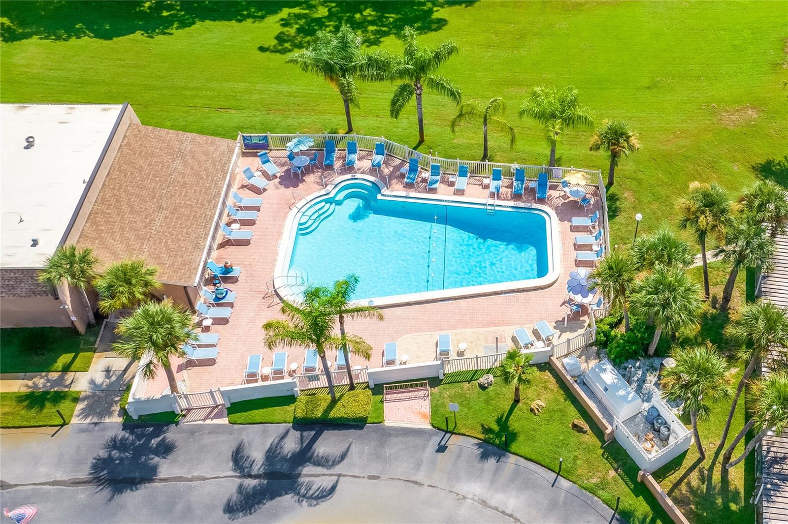 TB8461415 Property Photo