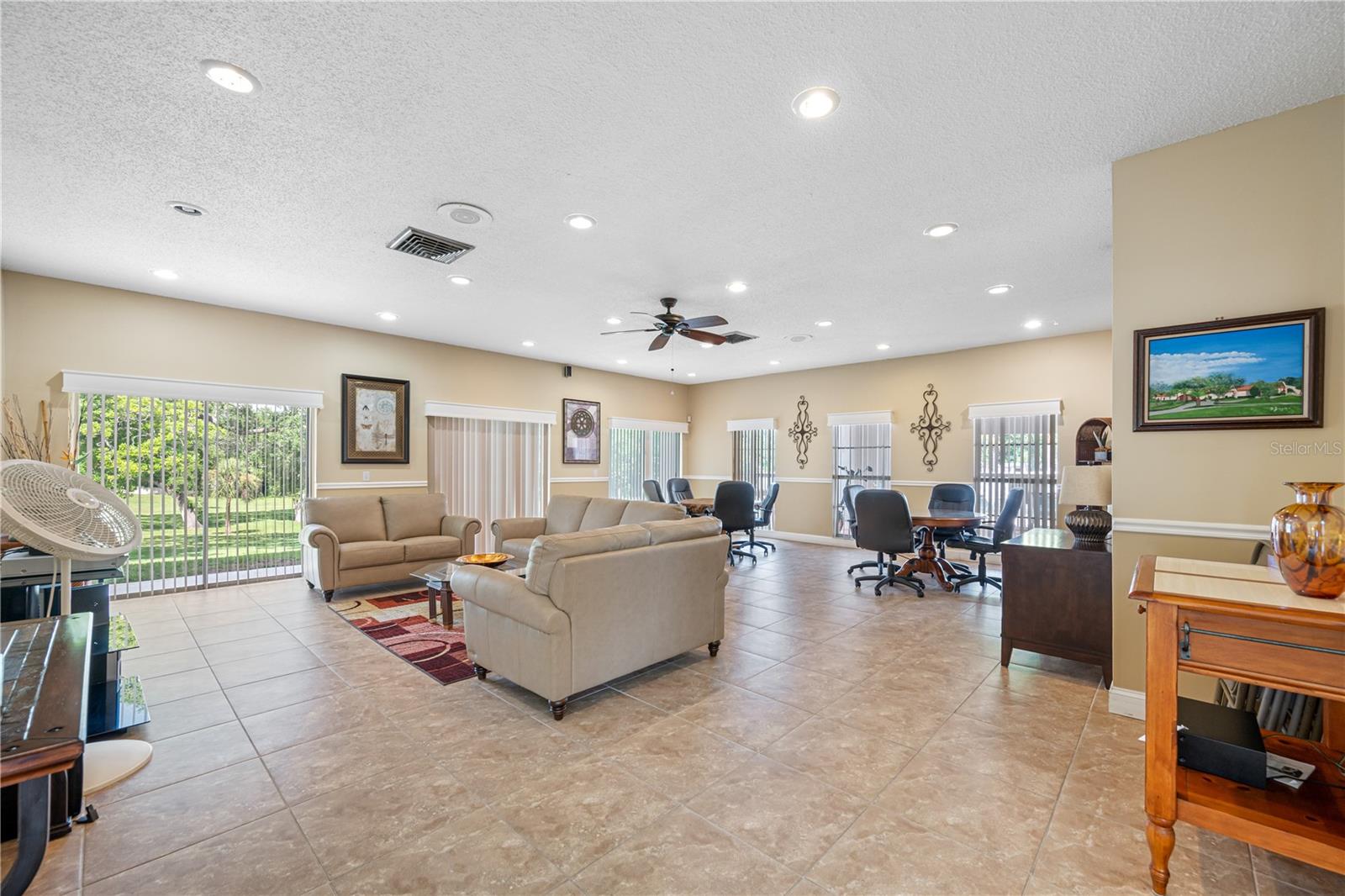 TB8461415 Property Photo