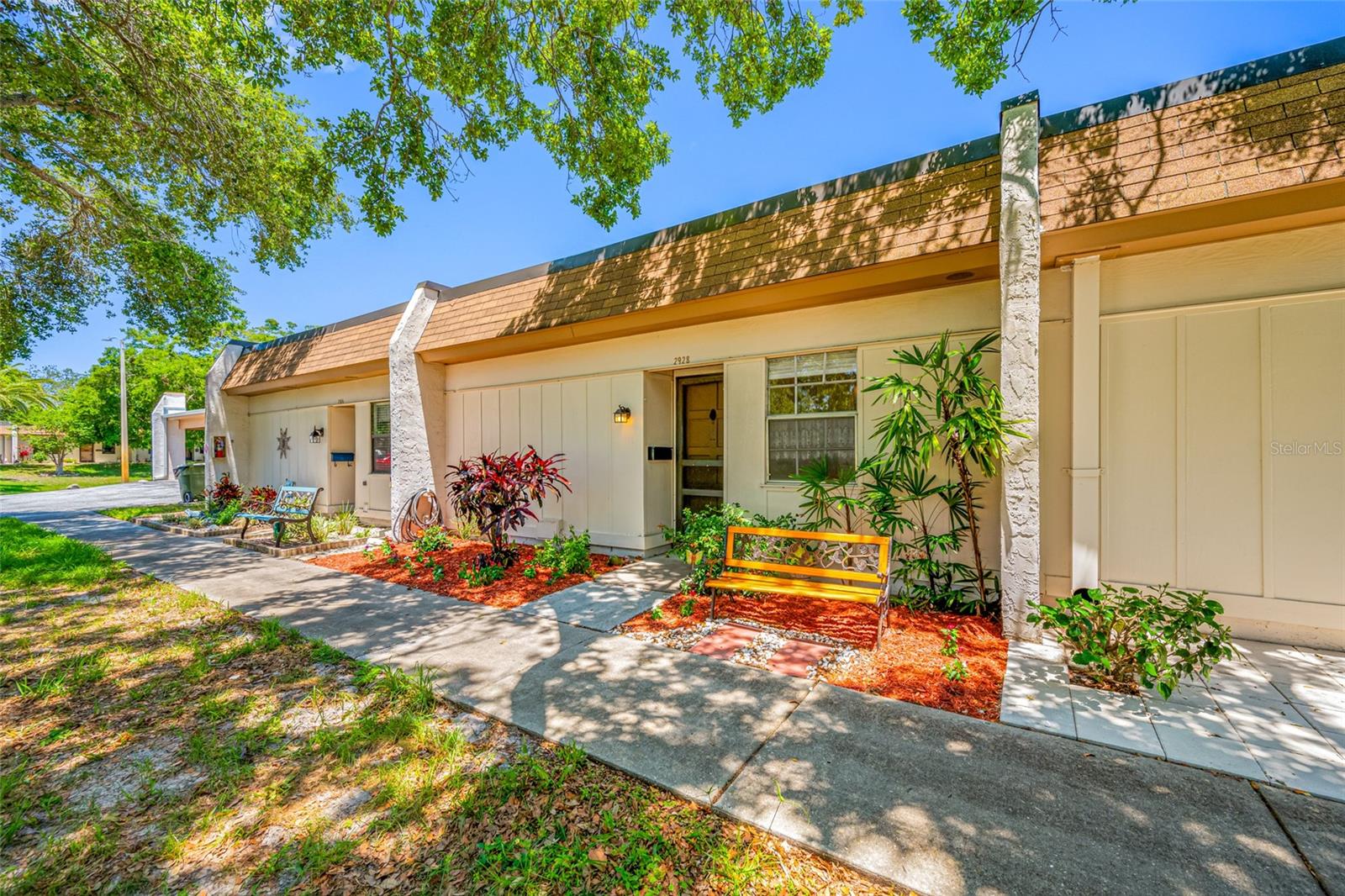 TB8461415 Property Photo