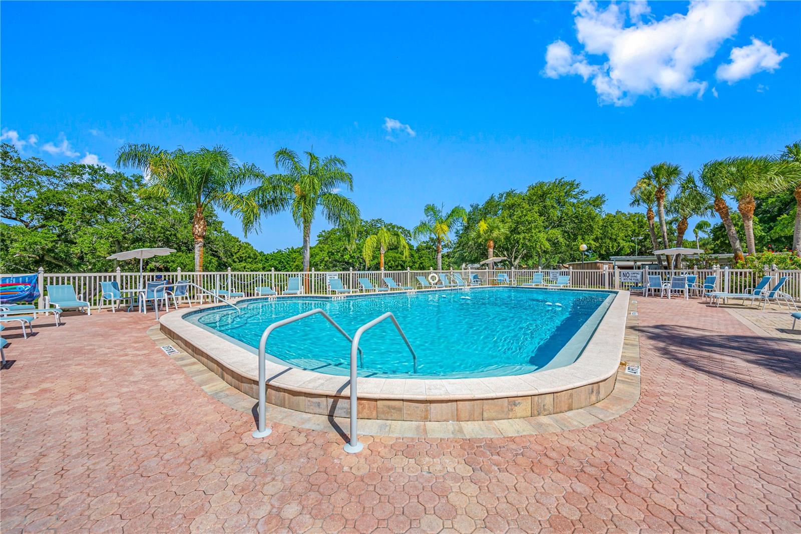 TB8461415 Property Photo