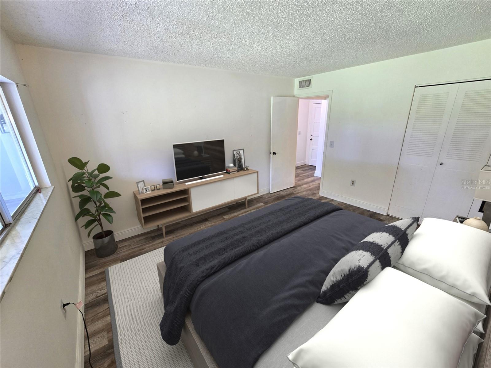 TB8461415 Property Photo