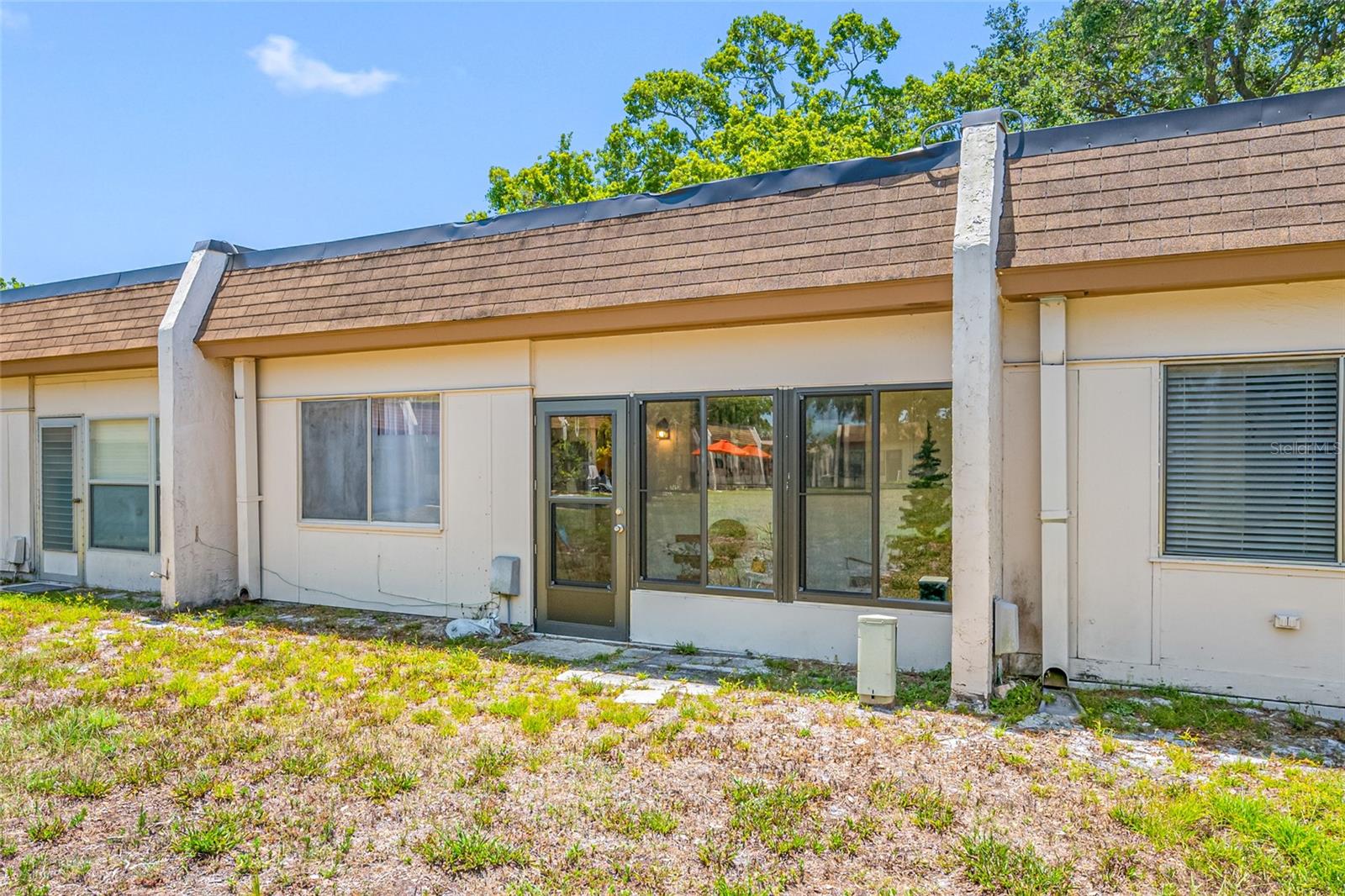 TB8461415 Property Photo