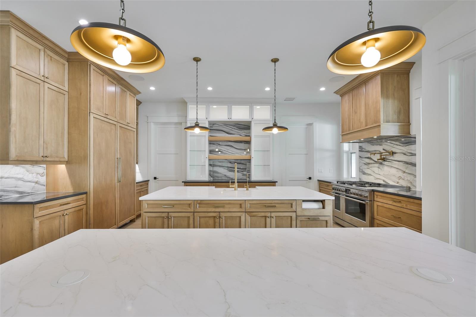 TB8461416 Property Photo