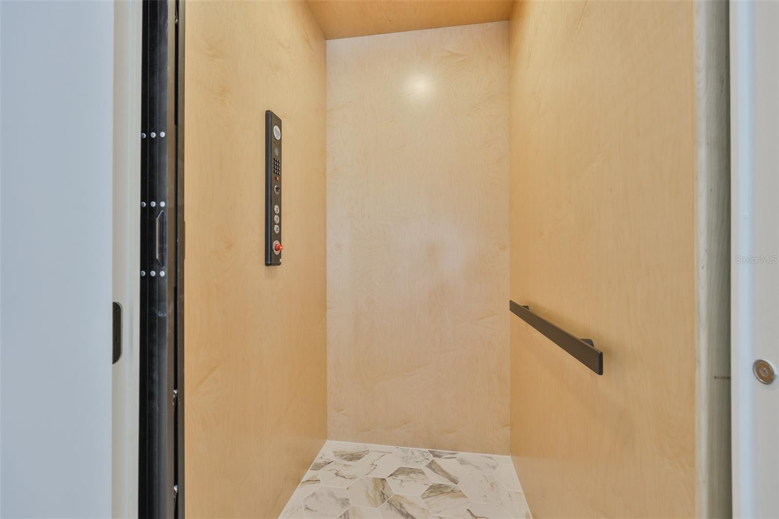 TB8461416 Property Photo