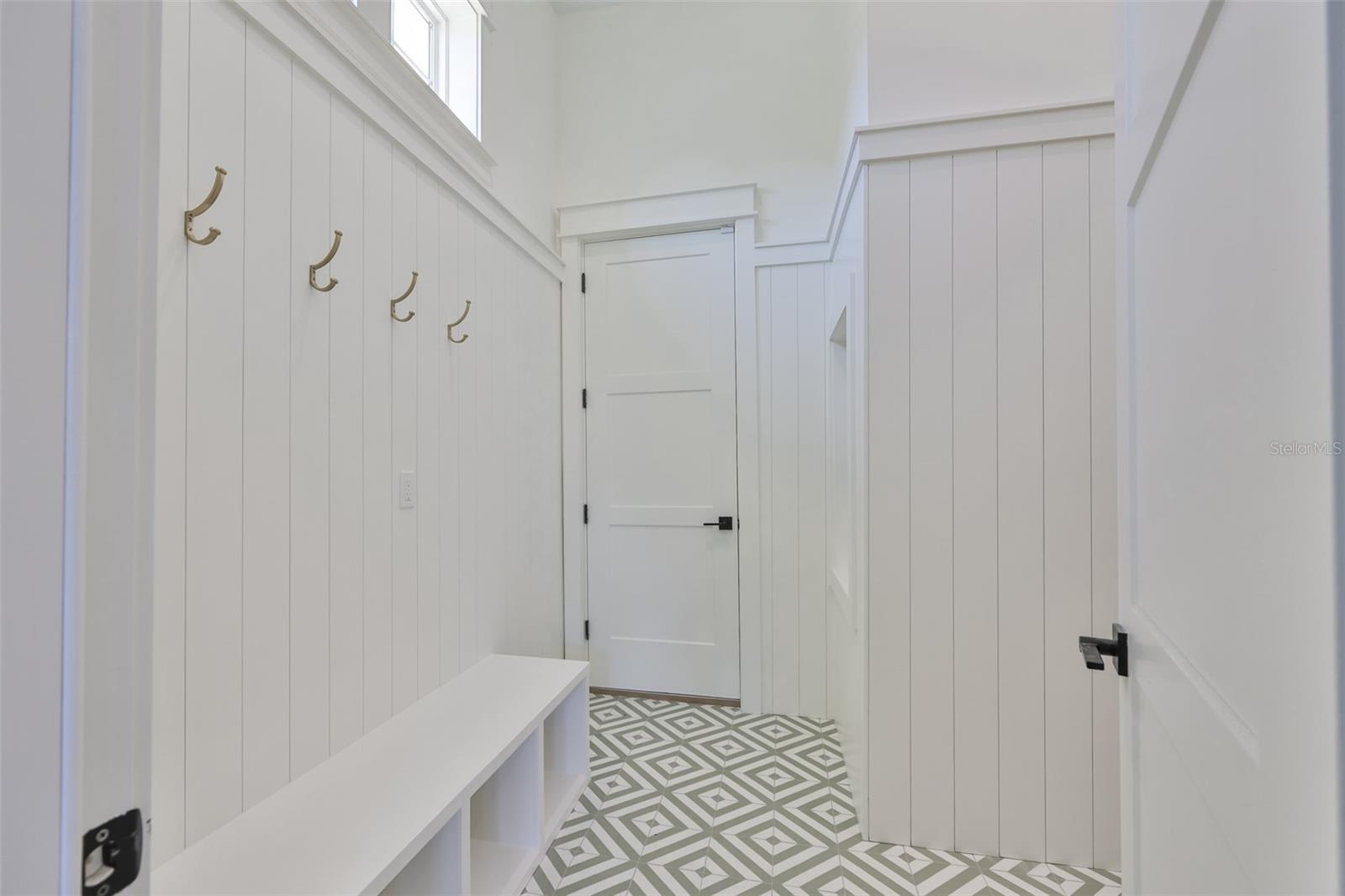 TB8461416 Property Photo