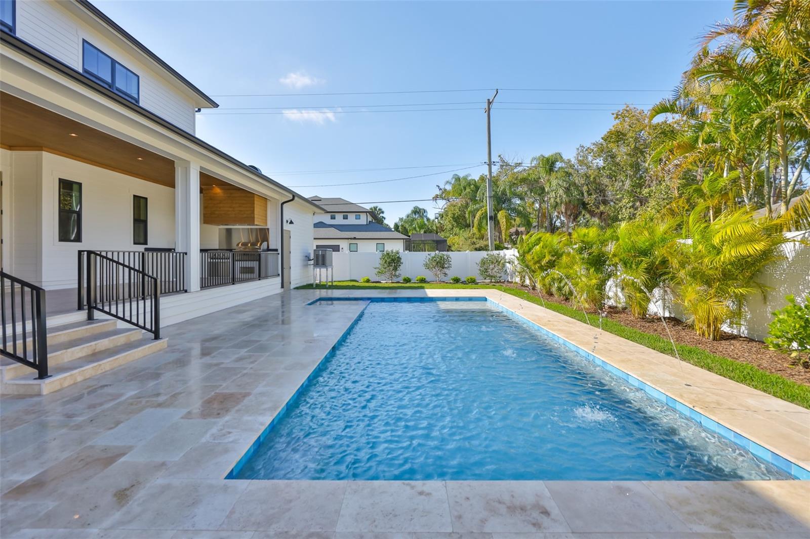 TB8461416 Property Photo