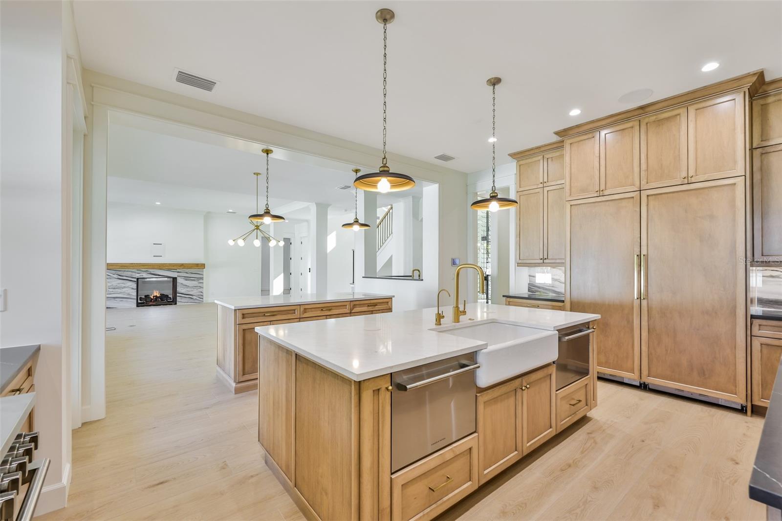 TB8461416 Property Photo