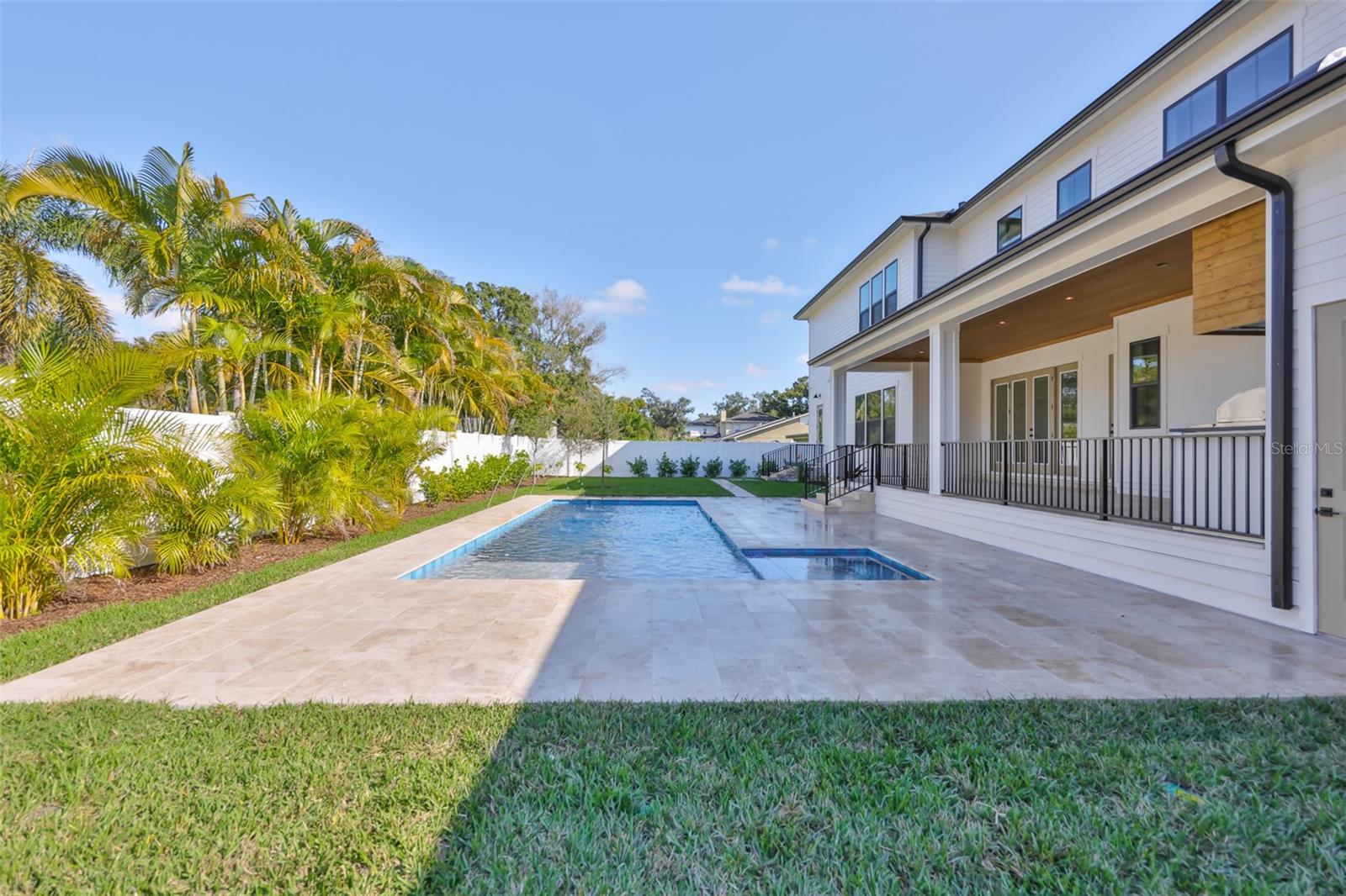 TB8461416 Property Photo