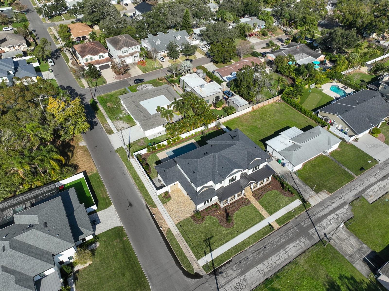 TB8461416 Property Photo