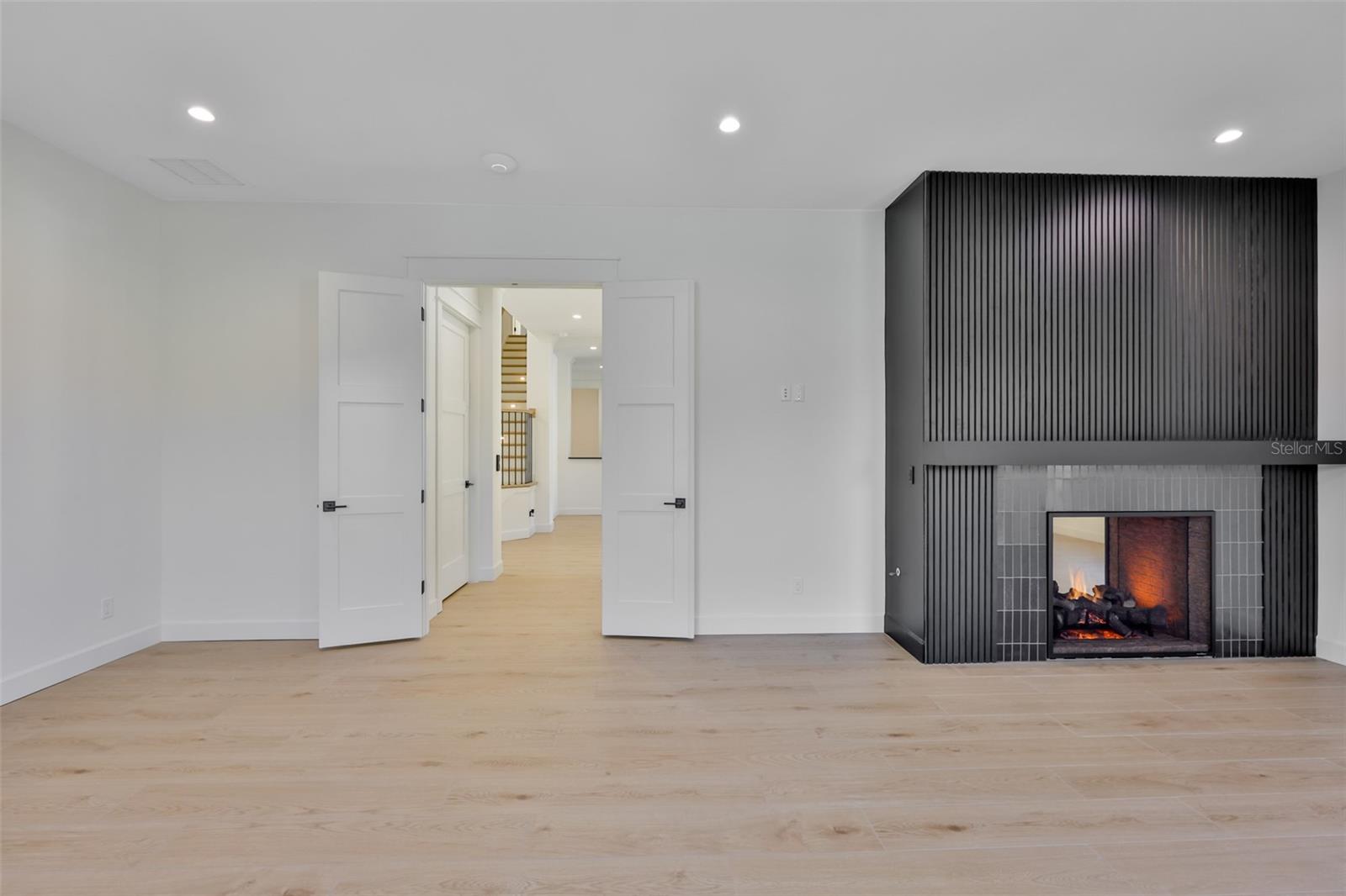 TB8461416 Property Photo