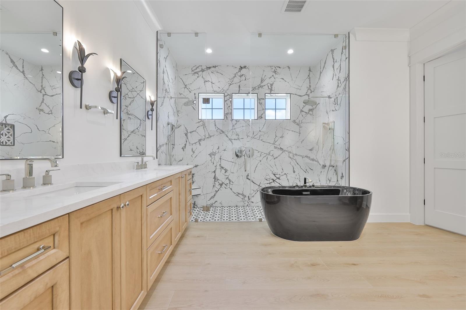 TB8461416 Property Photo