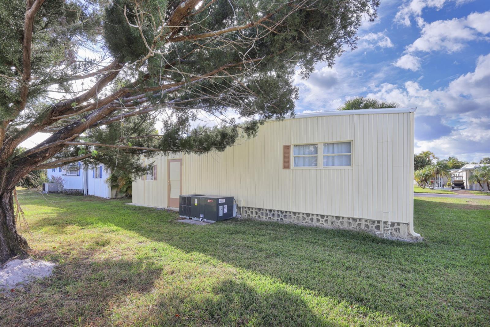 C7519712 Property Photo