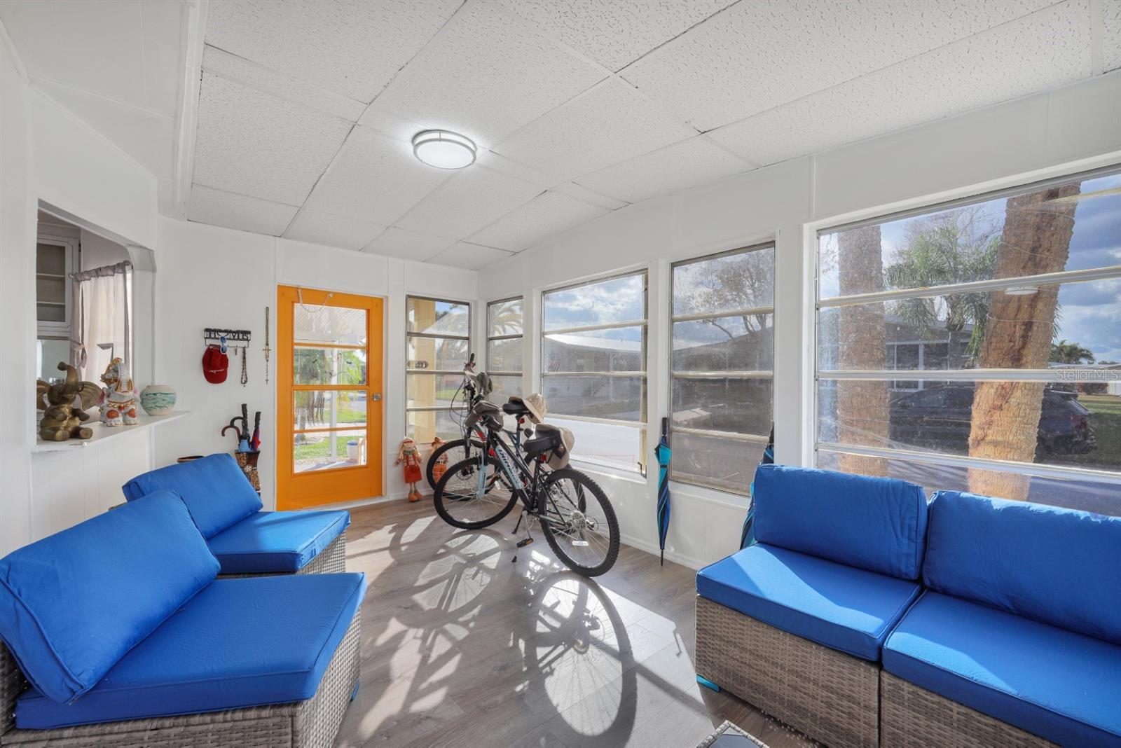 C7519712 Property Photo