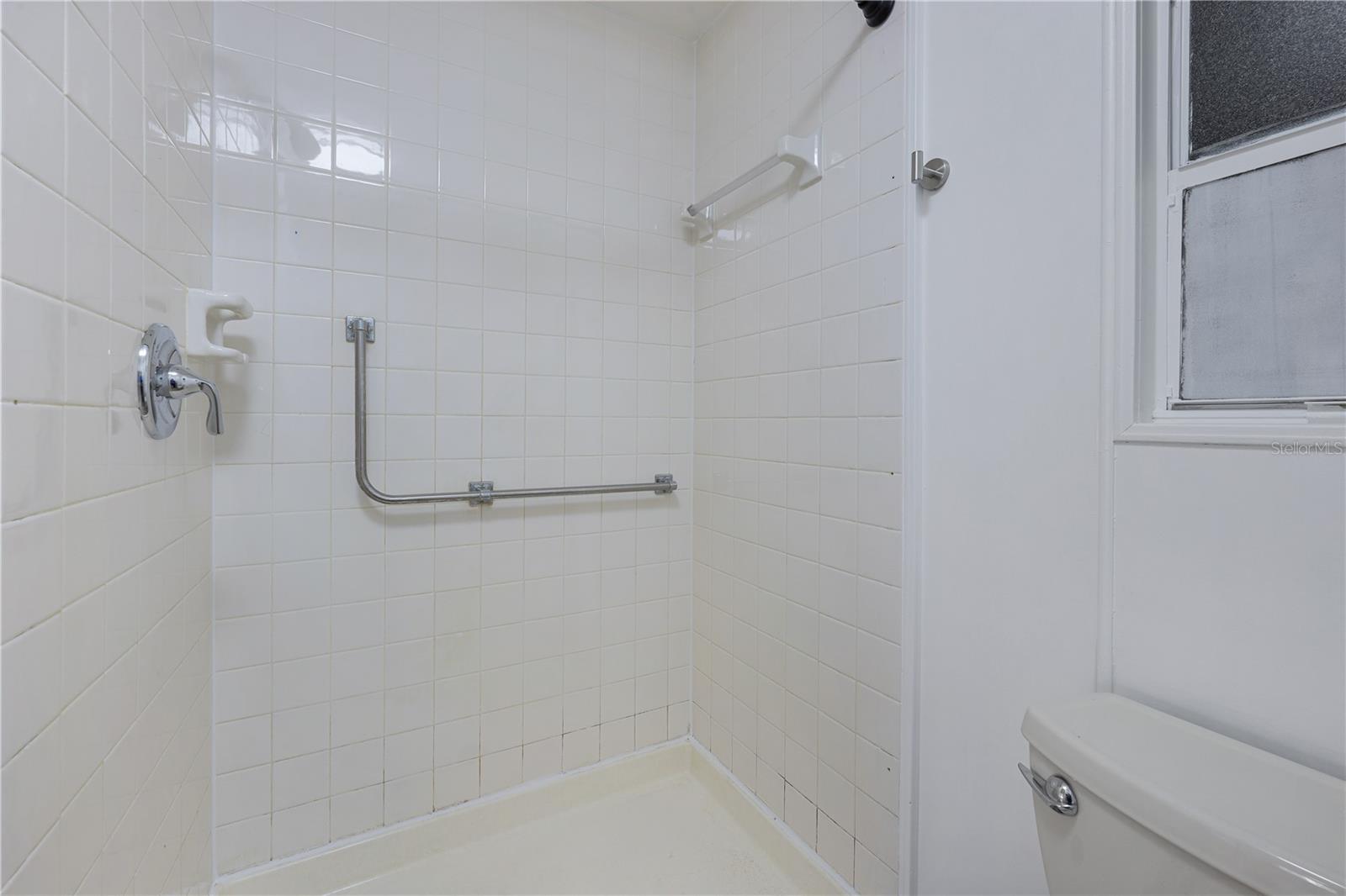 C7519712 Property Photo