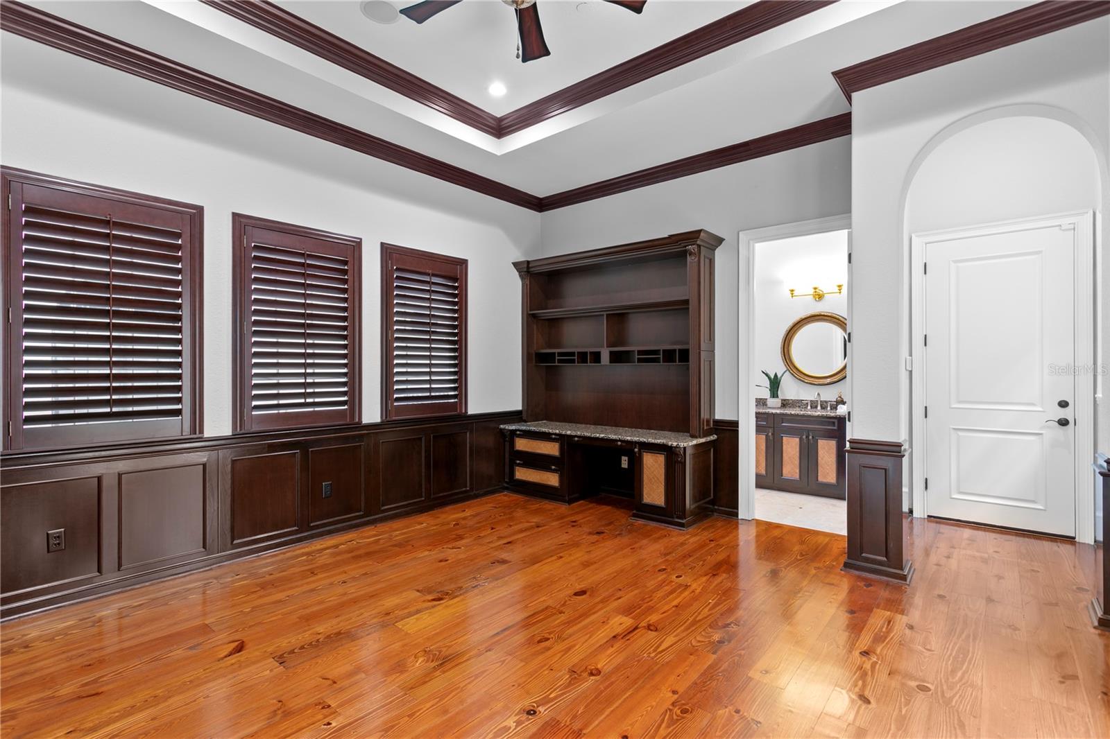 TB8461468 Property Photo