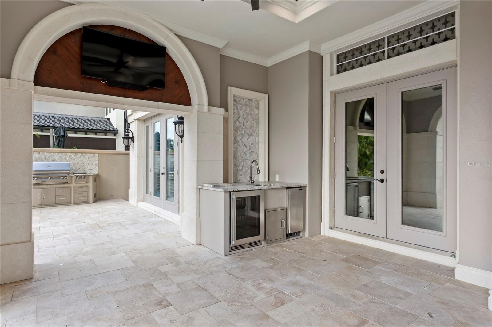 TB8461468 Property Photo