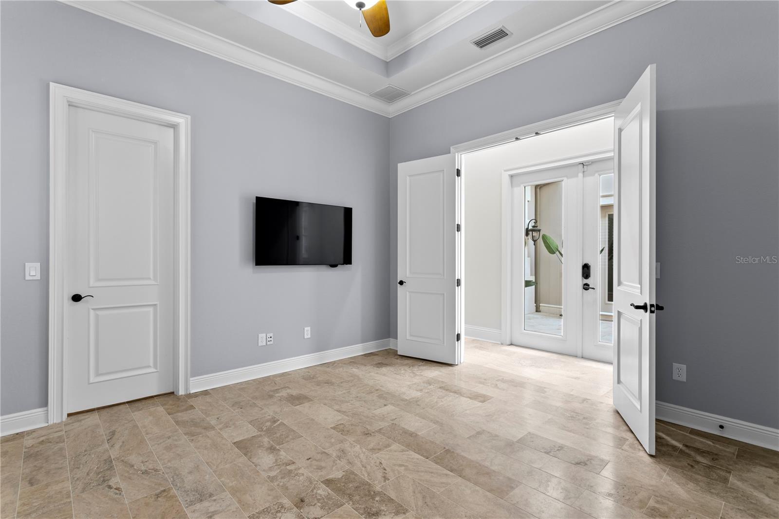 TB8461468 Property Photo