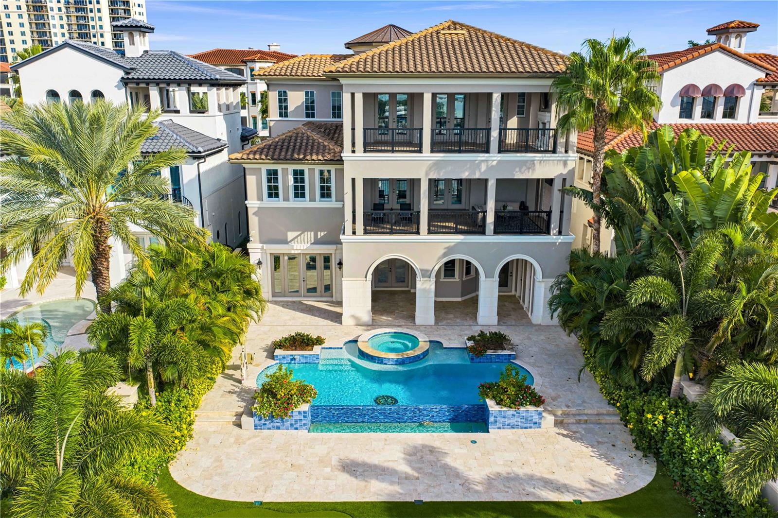 TB8461468 Property Photo